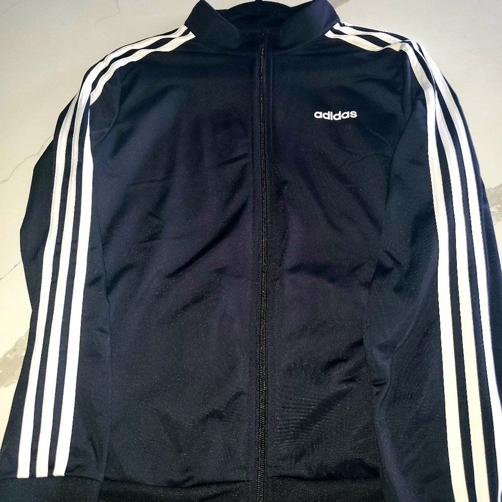 ADIDAS CLASSICS  TRACK JACKET.  SIZE L. BLACK.  3-Stripes